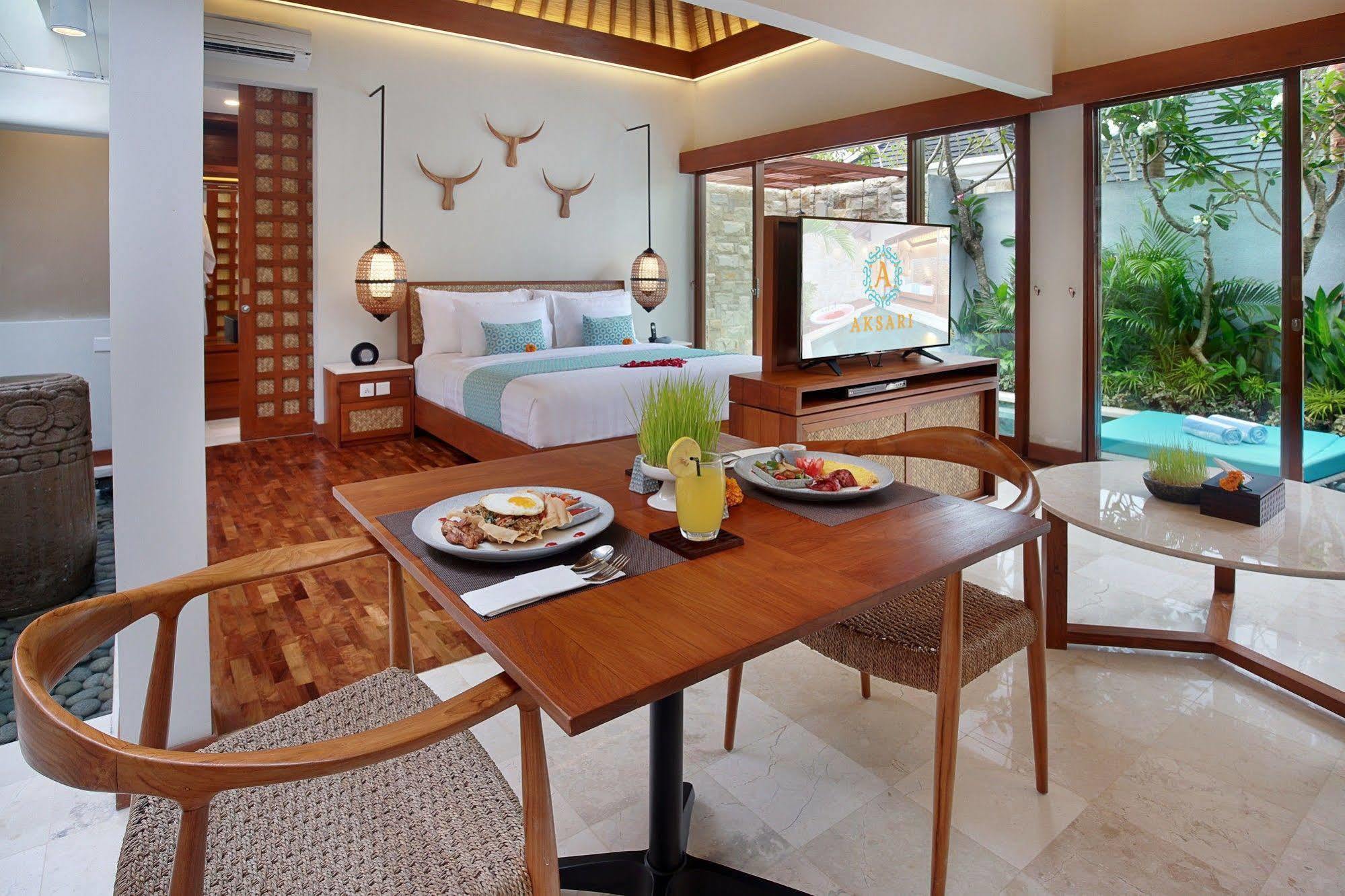 Aksari Villa Seminyak Exteriör bild