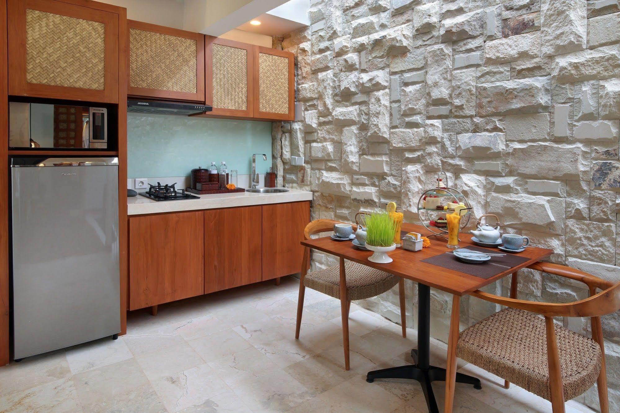 Aksari Villa Seminyak Exteriör bild