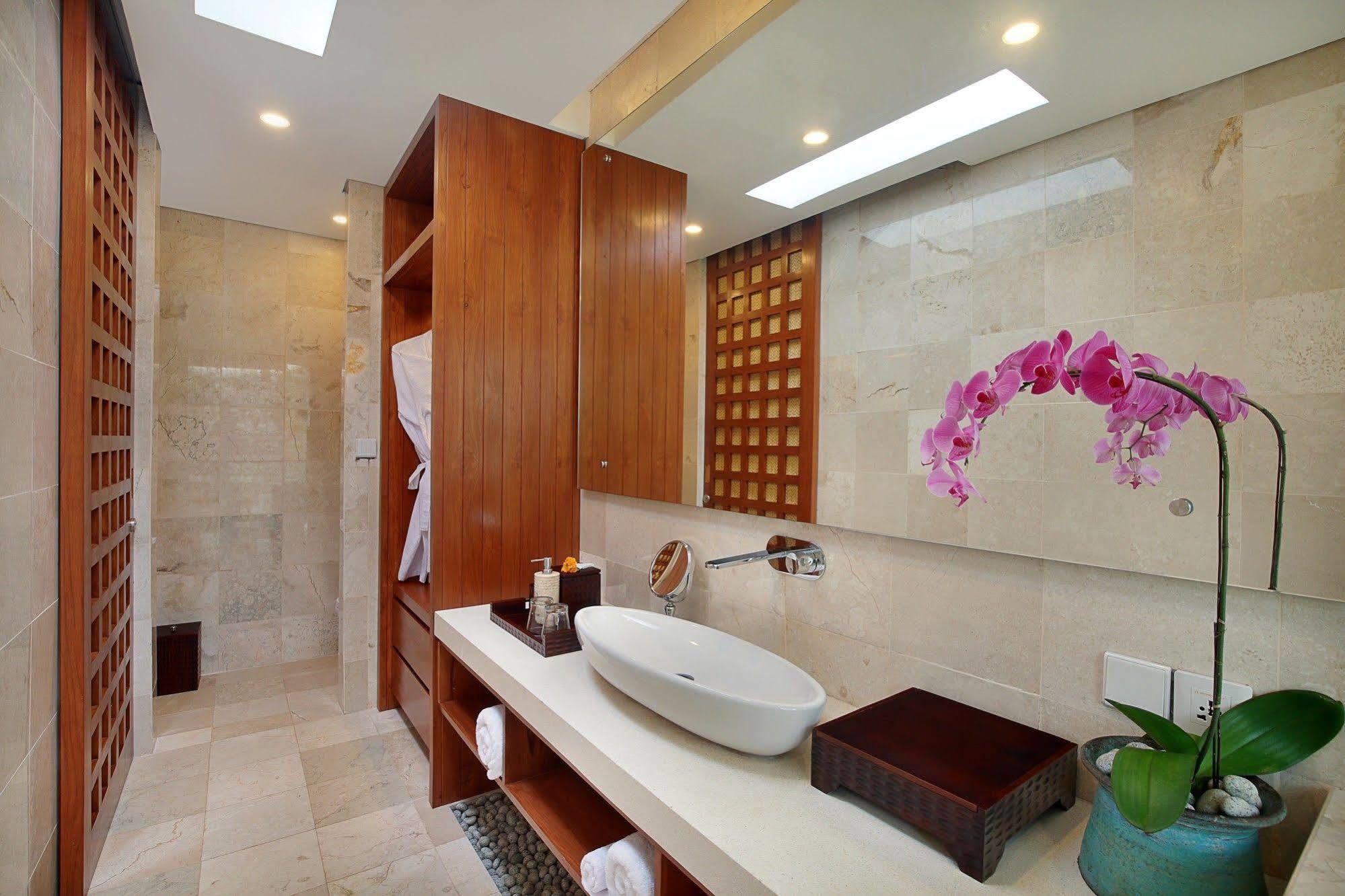 Aksari Villa Seminyak Exteriör bild