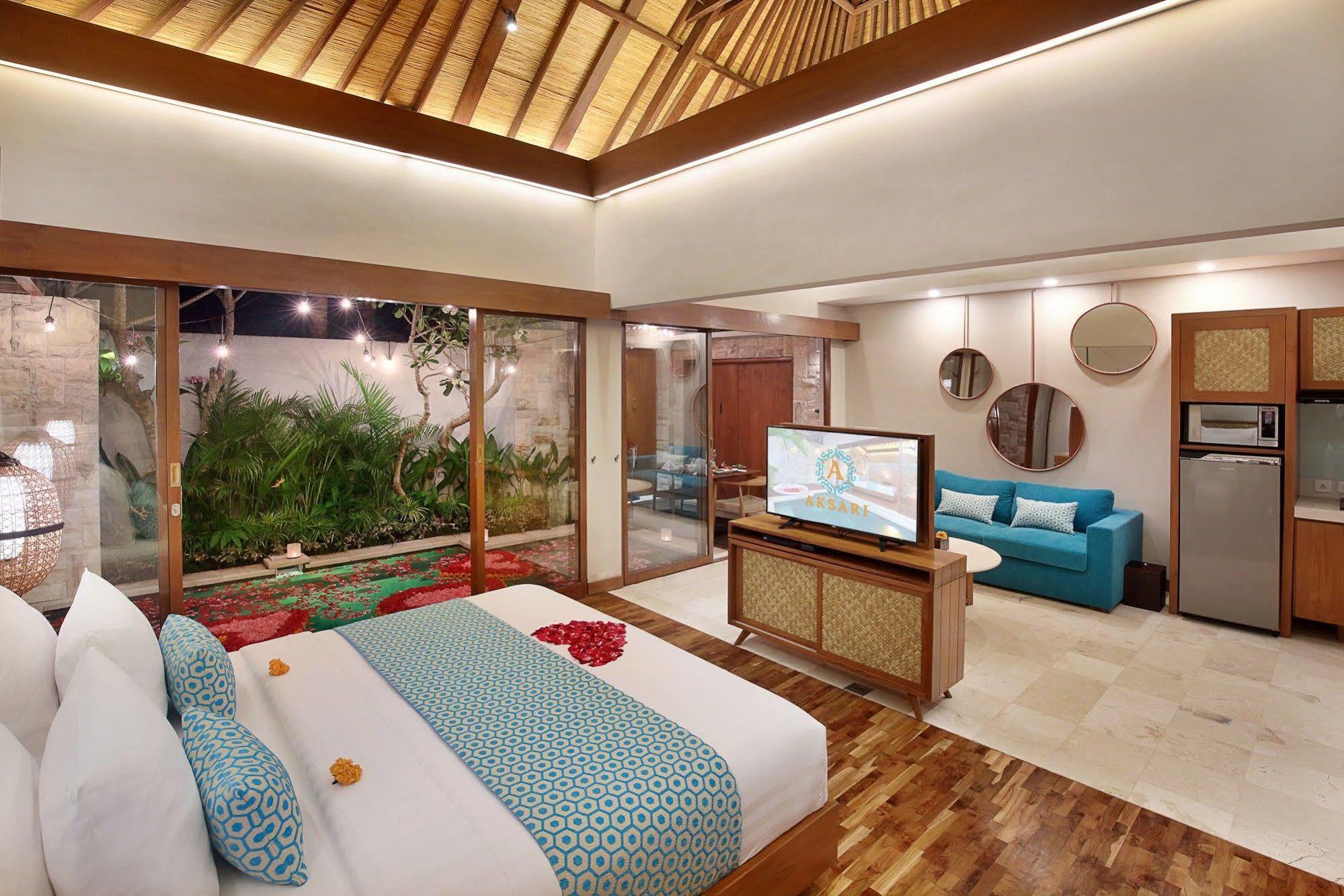 Aksari Villa Seminyak Exteriör bild