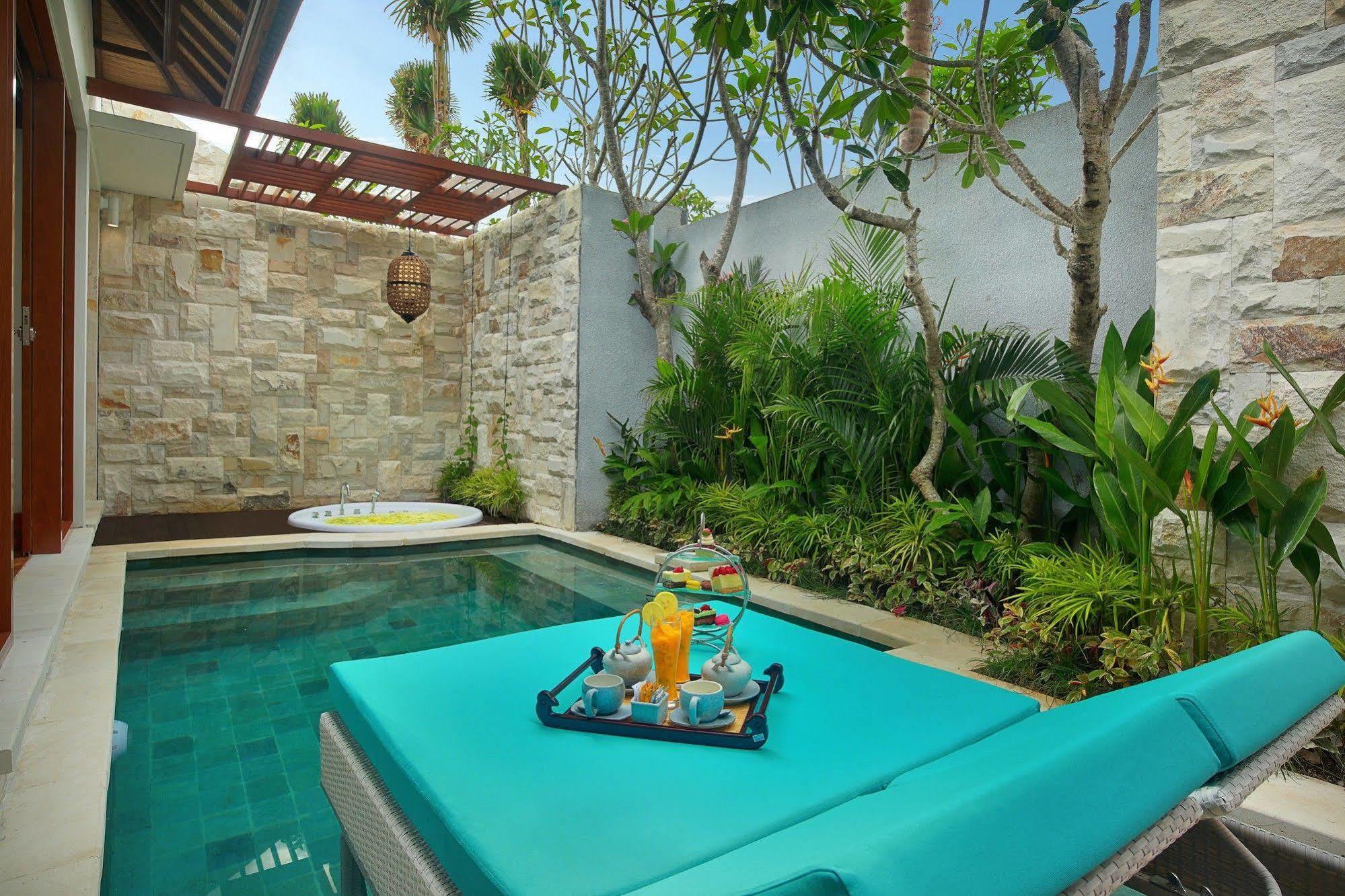 Aksari Villa Seminyak Exteriör bild