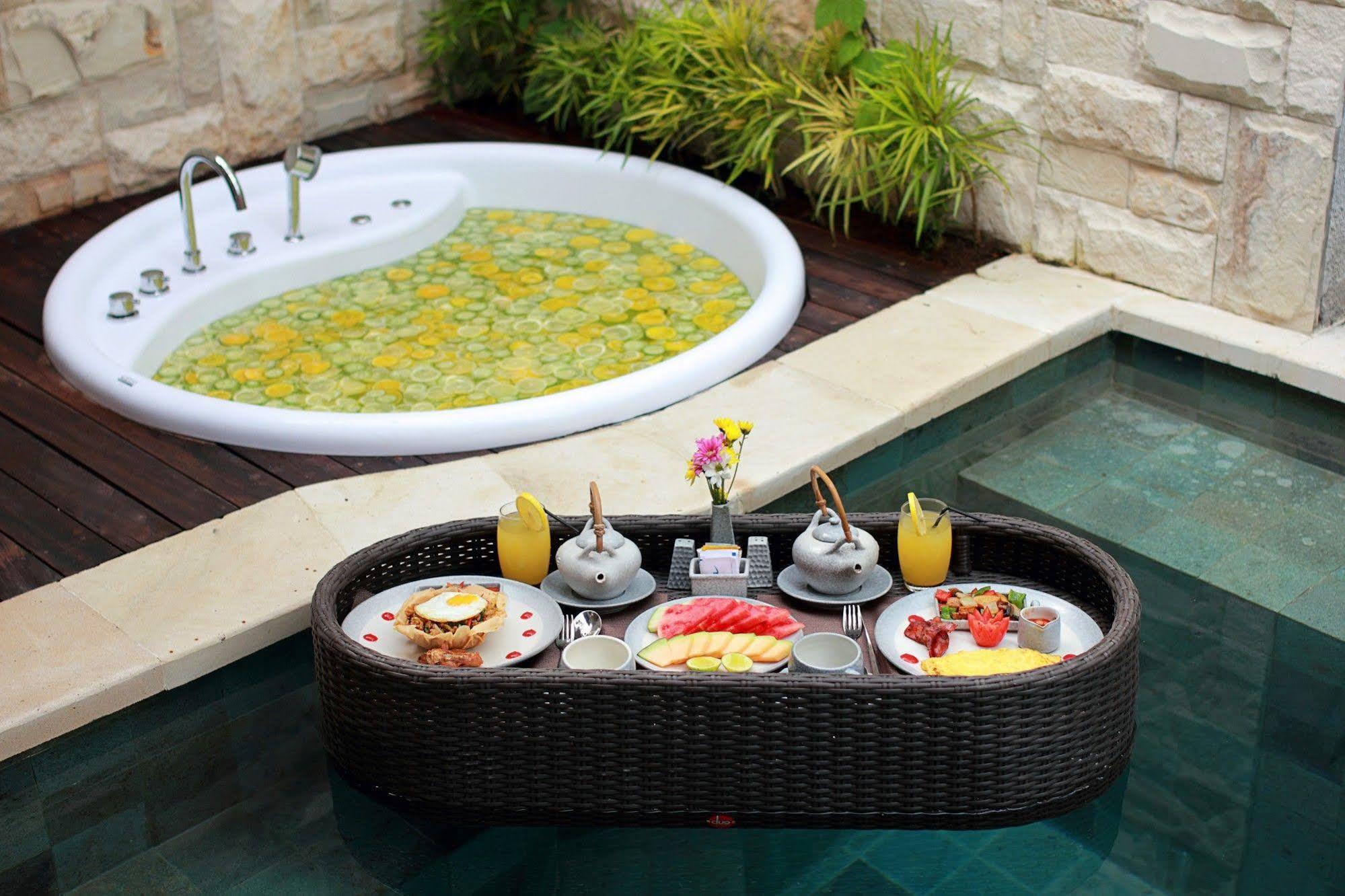 Aksari Villa Seminyak Exteriör bild